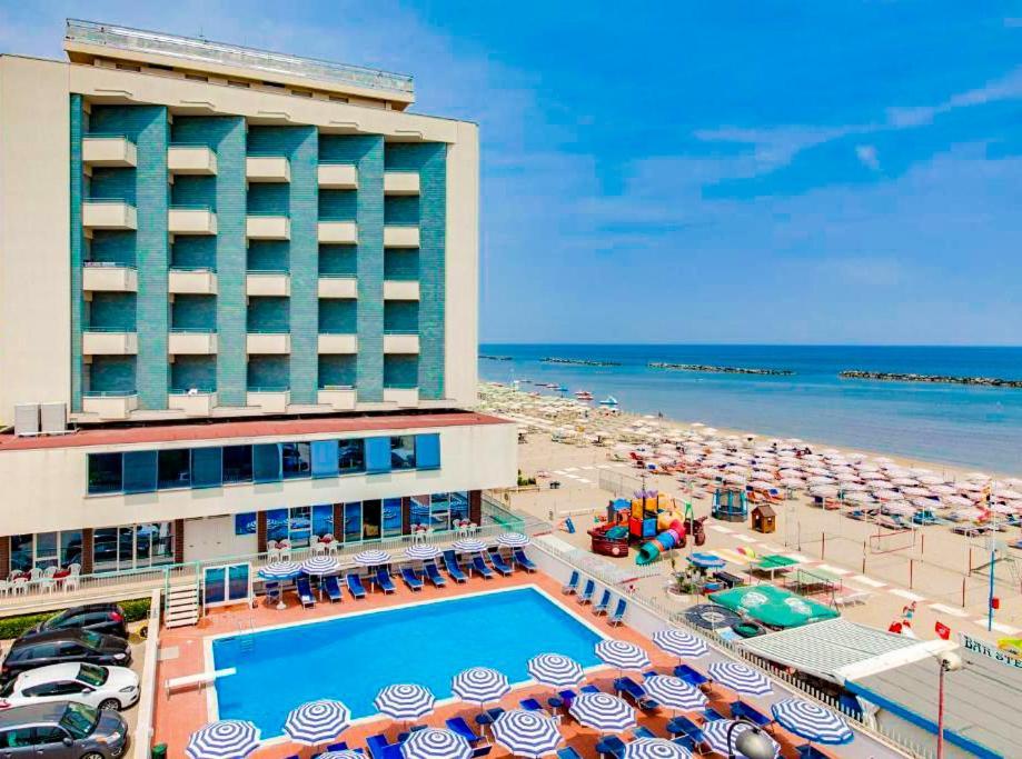 Hotel Majestic Bellaria-Igea Marina Esterno foto